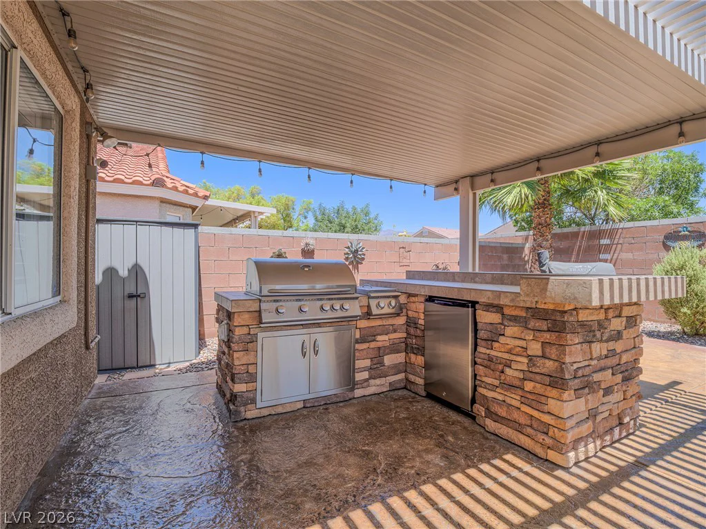 6608 Ruddock, North Las Vegas, NV 89084