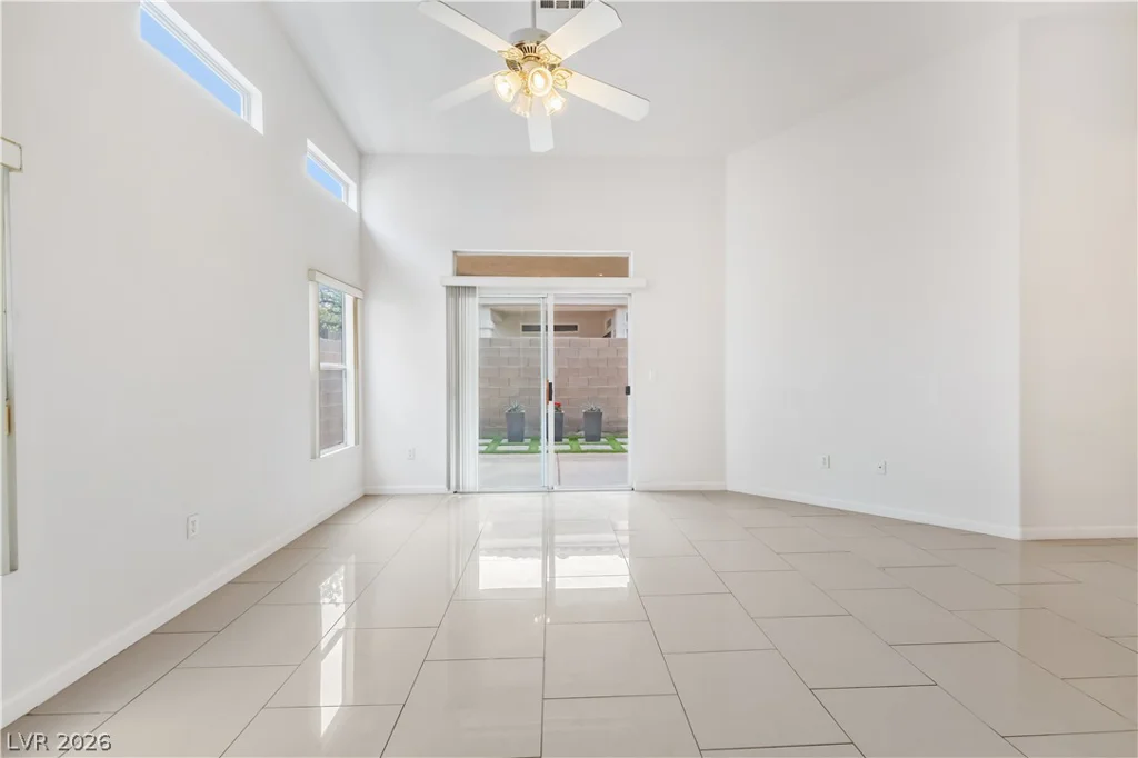 9791 Hickory Crest, Las Vegas, NV 89147