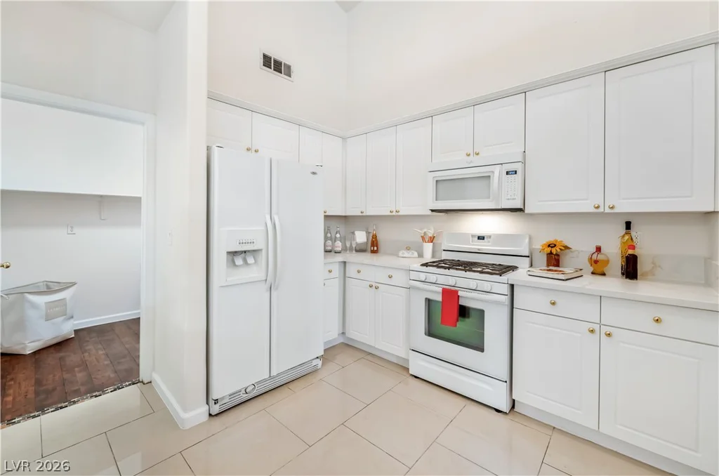 9791 Hickory Crest, Las Vegas, NV 89147