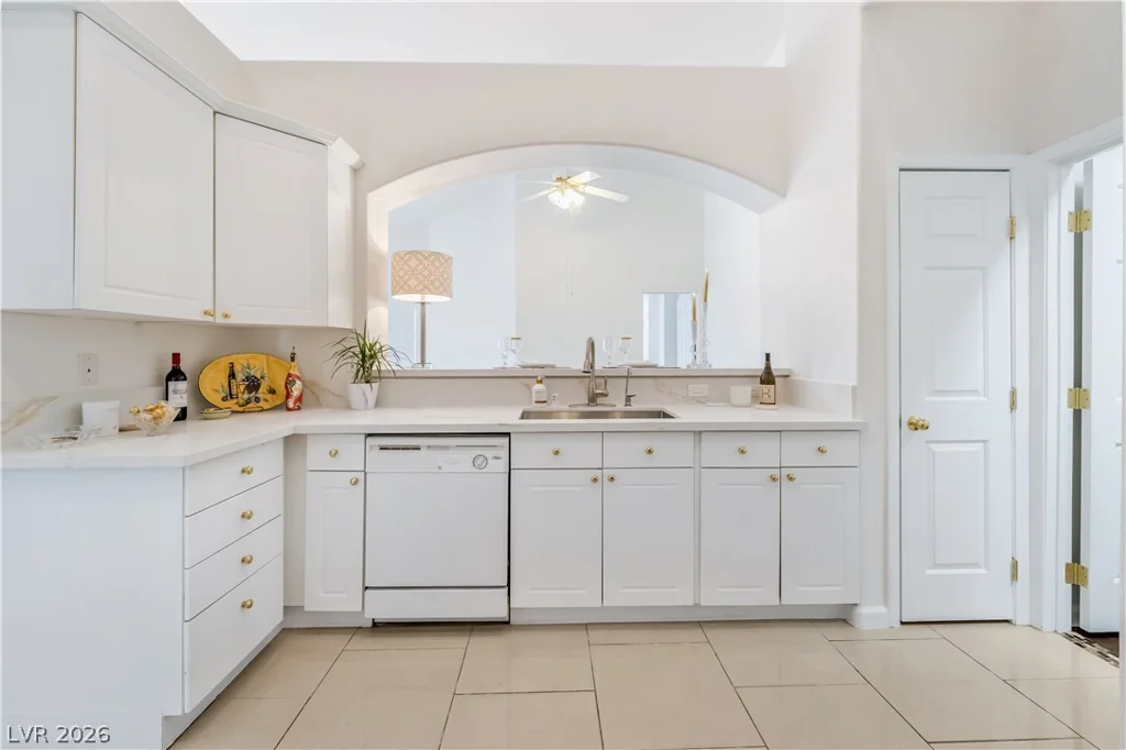 9791 Hickory Crest, Las Vegas, NV 89147
