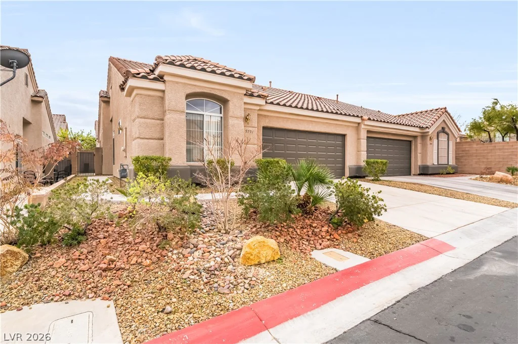9791 Hickory Crest, Las Vegas, NV 89147