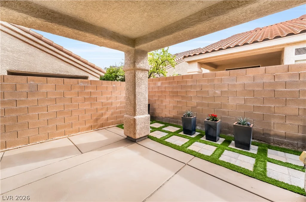 9791 Hickory Crest, Las Vegas, NV 89147