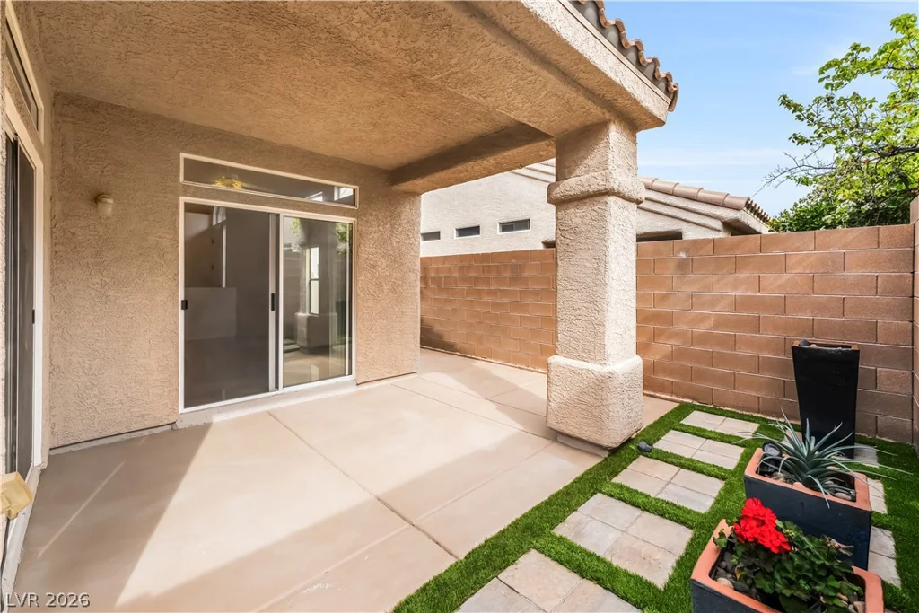 9791 Hickory Crest, Las Vegas, NV 89147
