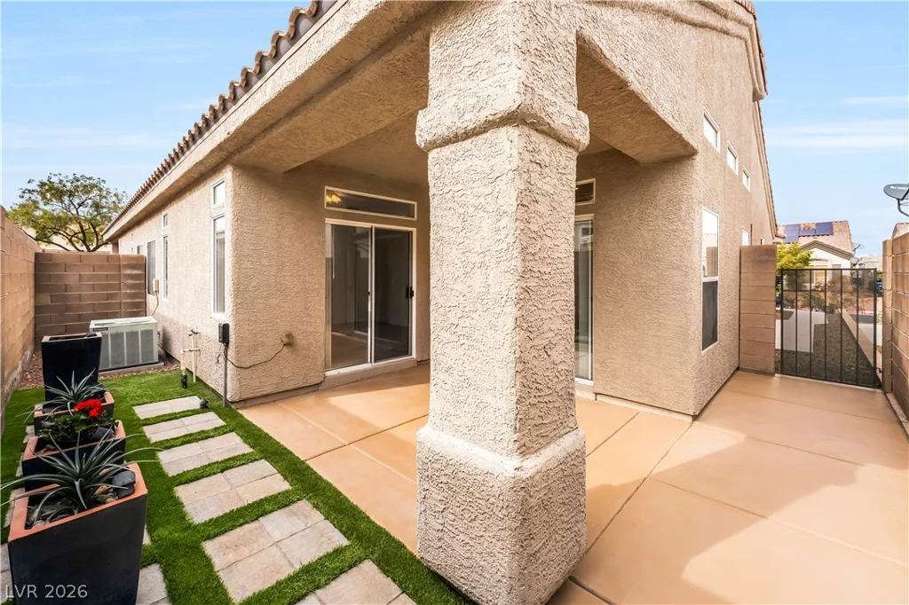 9791 Hickory Crest, Las Vegas, NV 89147