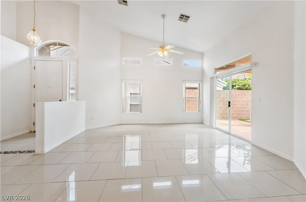 9791 Hickory Crest, Las Vegas, NV 89147