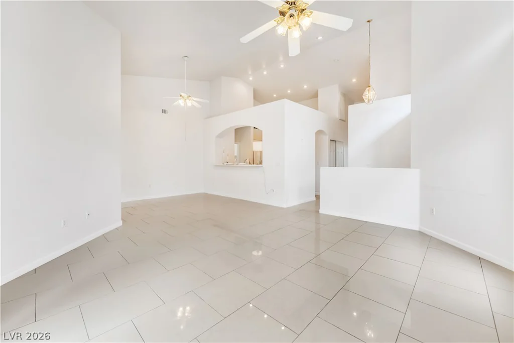 9791 Hickory Crest, Las Vegas, NV 89147