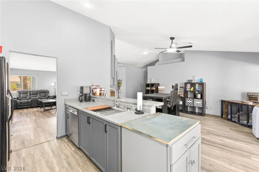 4689 Canna, Las Vegas, NV 89122