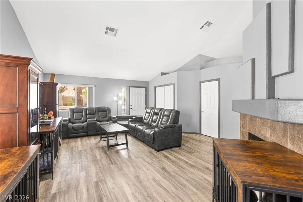4689 Canna, Las Vegas, NV 89122