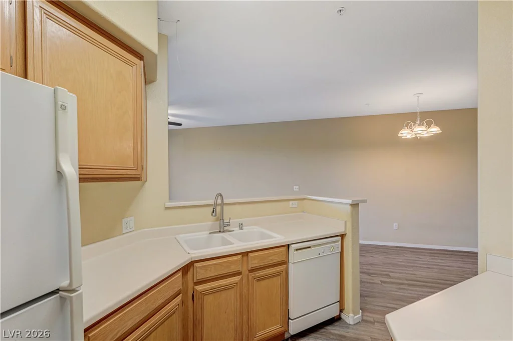 7127 Durango, Las Vegas, NV 89113