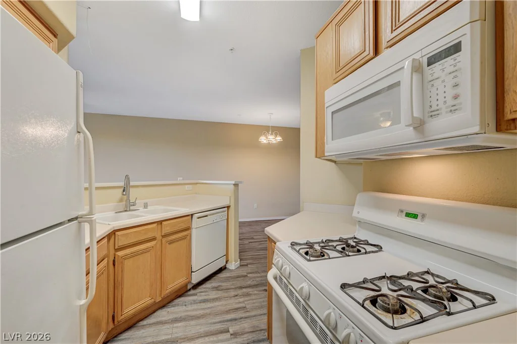 7127 Durango, Las Vegas, NV 89113