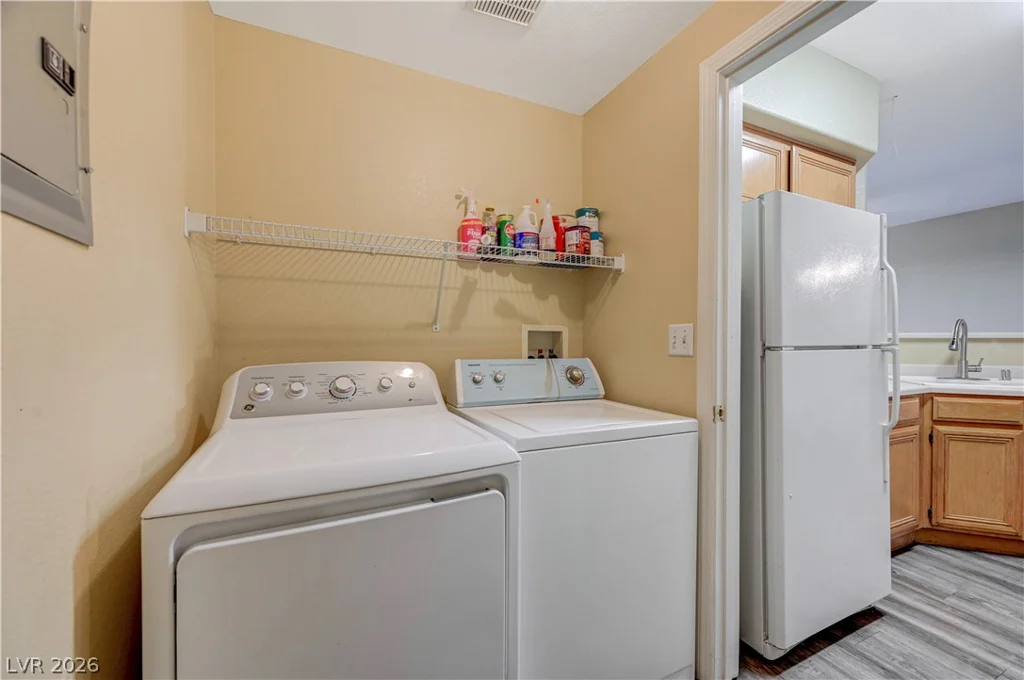 7127 Durango, Las Vegas, NV 89113