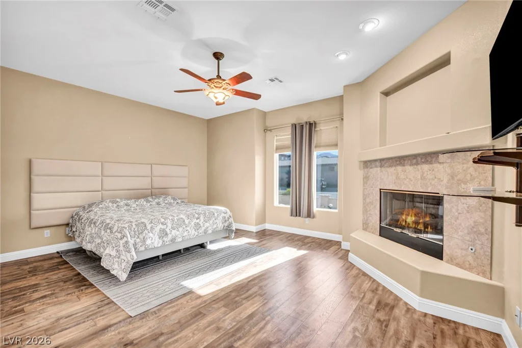 5960 Michelli Crest, Las Vegas, NV 89149