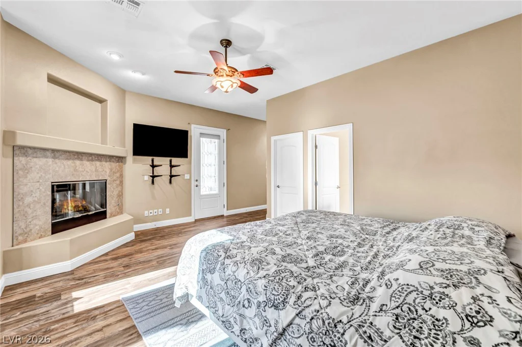 5960 Michelli Crest, Las Vegas, NV 89149