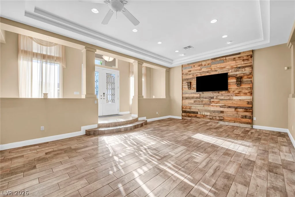 5960 Michelli Crest, Las Vegas, NV 89149