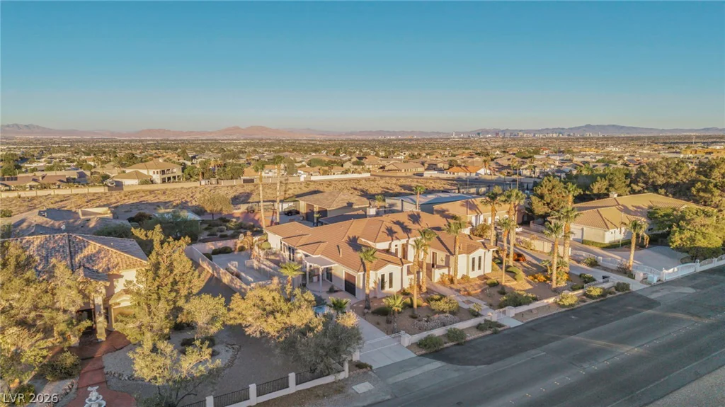 5960 Michelli Crest, Las Vegas, NV 89149