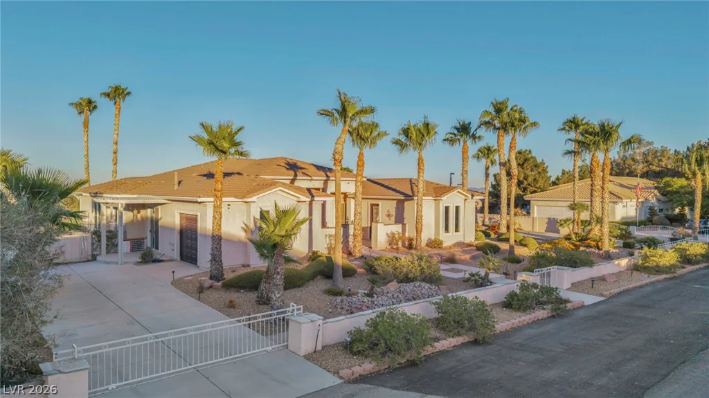 5960 Michelli Crest, Las Vegas, NV 89149