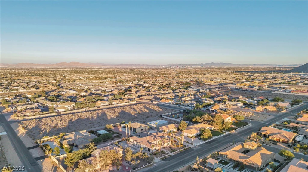 5960 Michelli Crest, Las Vegas, NV 89149