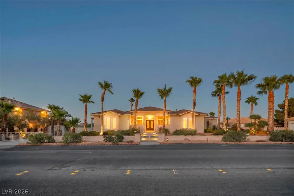 5960 Michelli Crest, Las Vegas, NV 89149