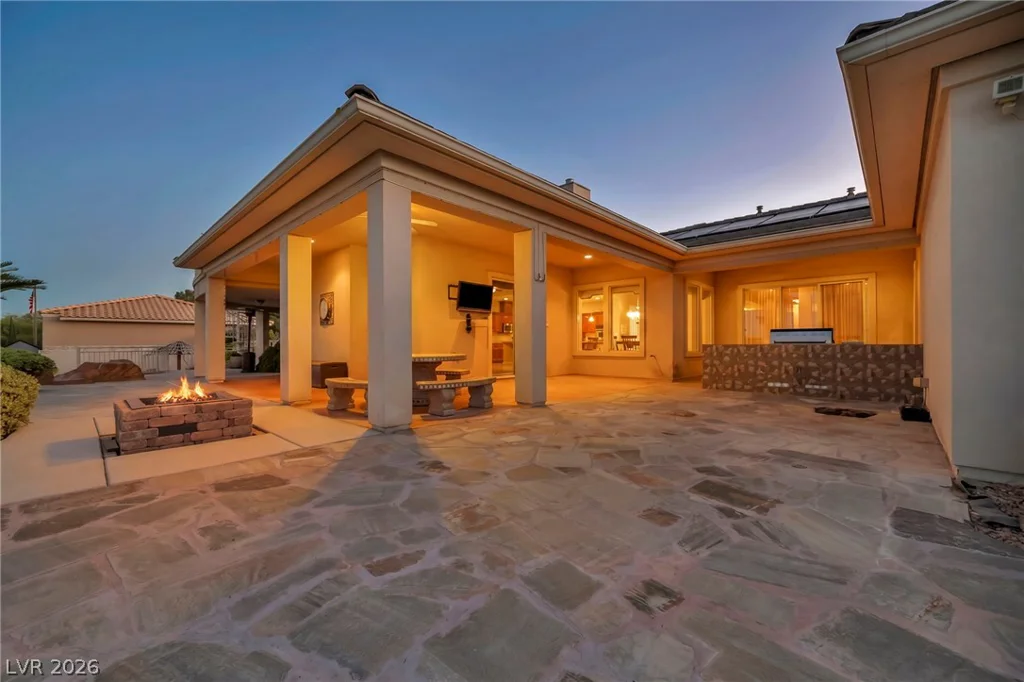 5960 Michelli Crest, Las Vegas, NV 89149