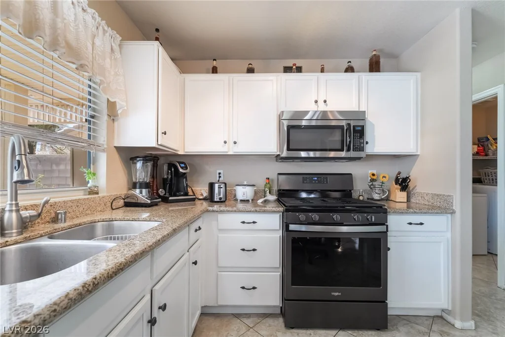 10044 Solid Lime, Las Vegas, NV 89183