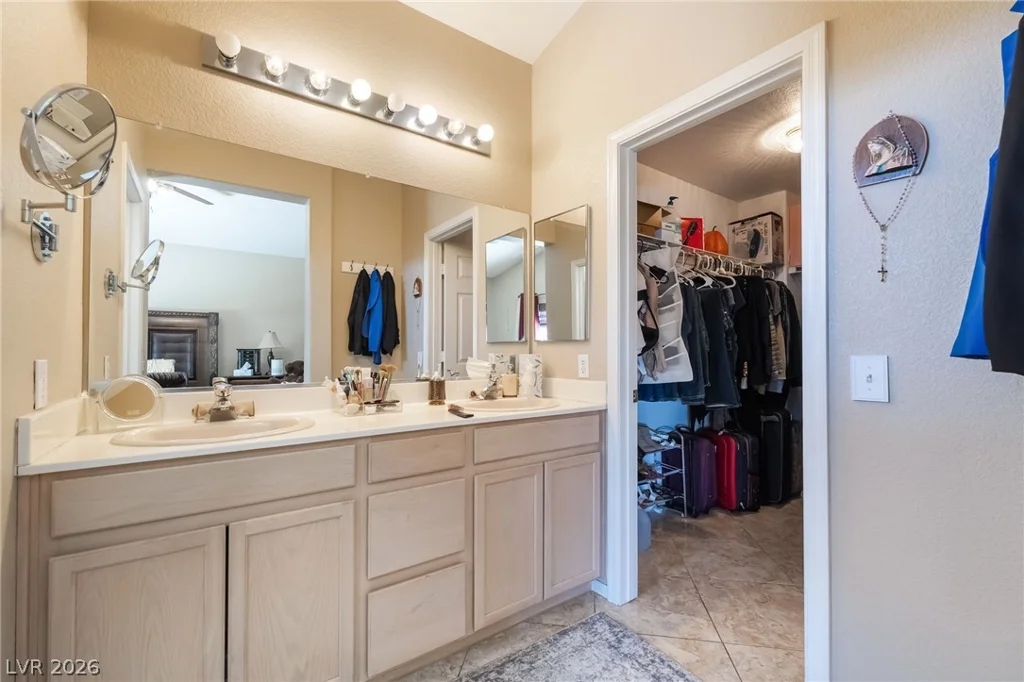 10044 Solid Lime, Las Vegas, NV 89183