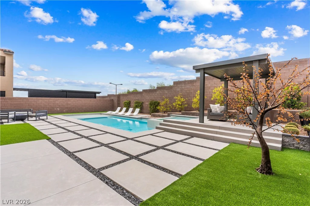 12137 Sage Thunder, Las Vegas, NV 89138