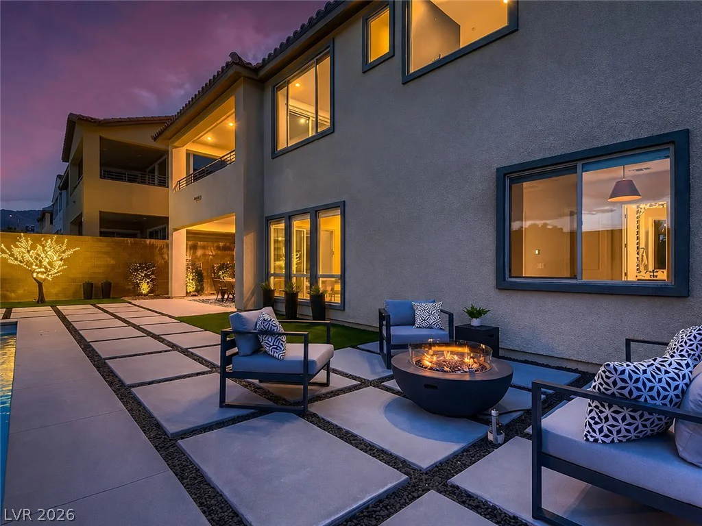 12137 Sage Thunder, Las Vegas, NV 89138