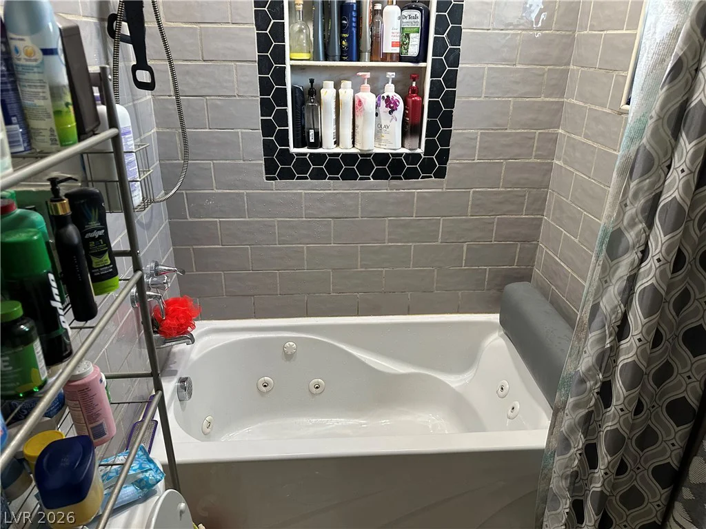 814 F, Las Vegas, NV 89106