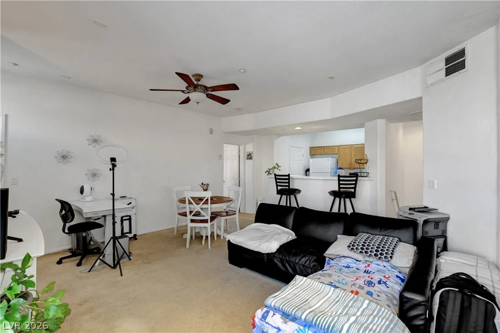5855 Valley, North Las Vegas, NV 89031