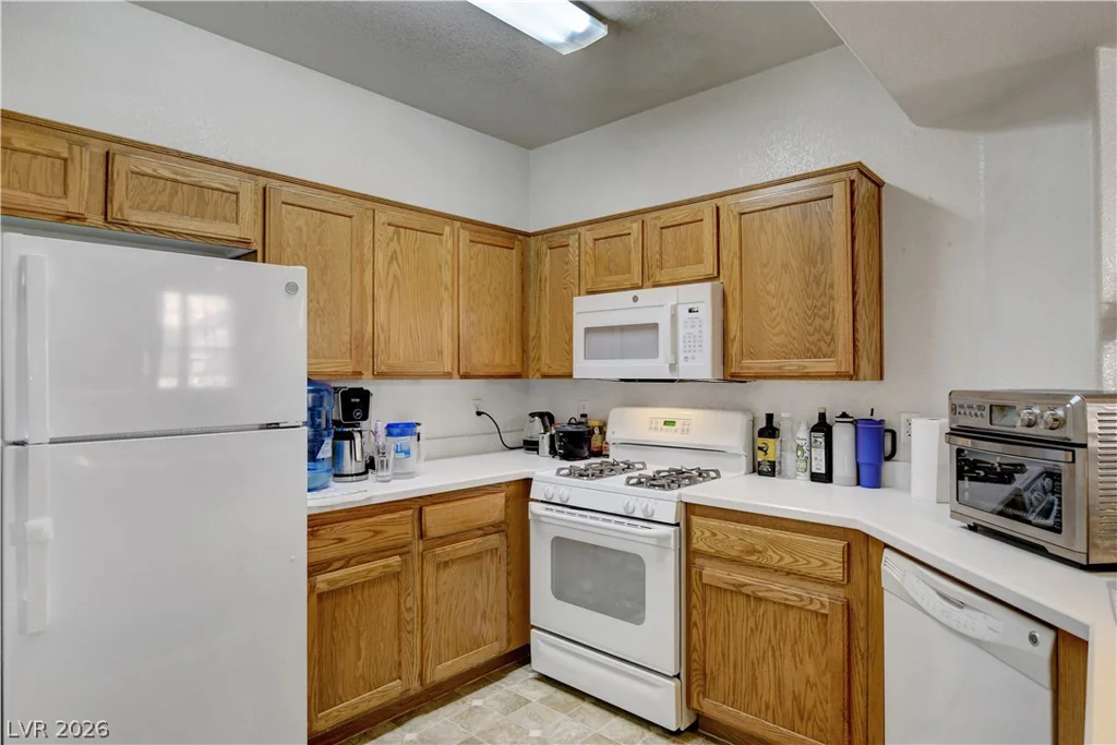 5855 Valley, North Las Vegas, NV 89031