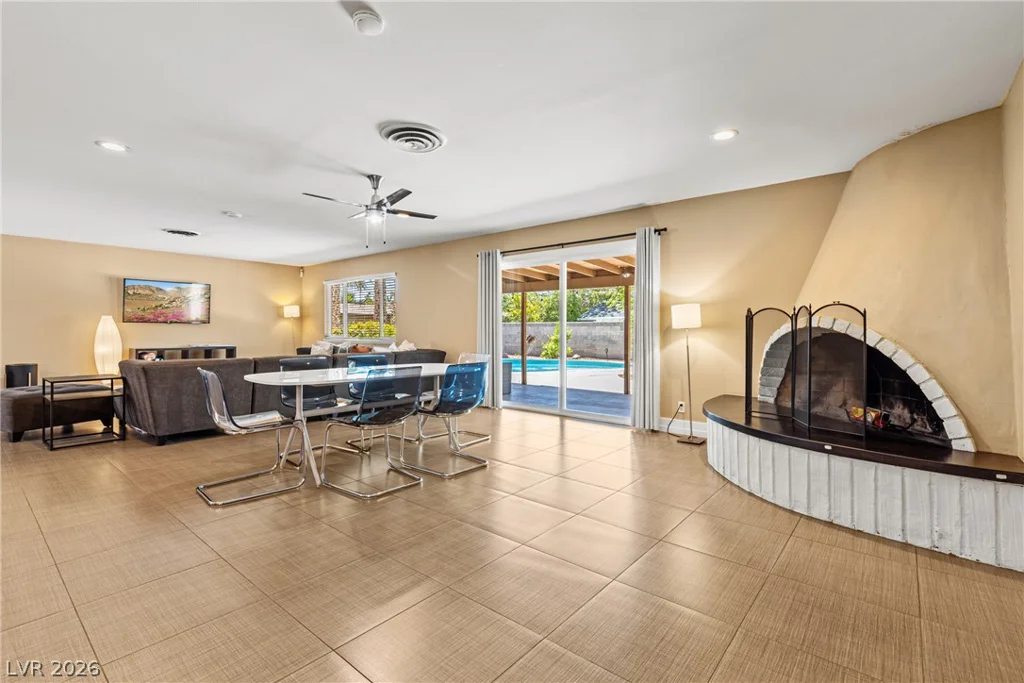 2813 Bryant, Las Vegas, NV 89102
