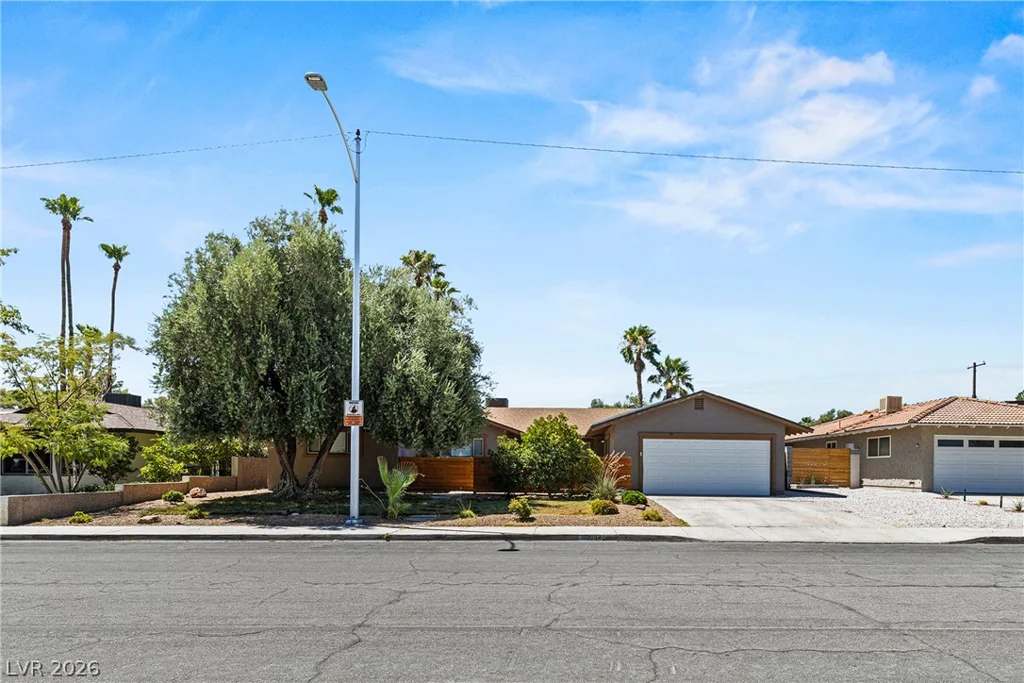 2813 Bryant, Las Vegas, NV 89102