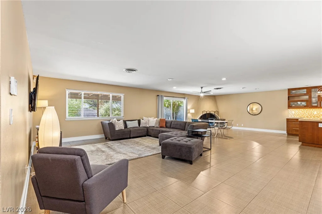 2813 Bryant, Las Vegas, NV 89102