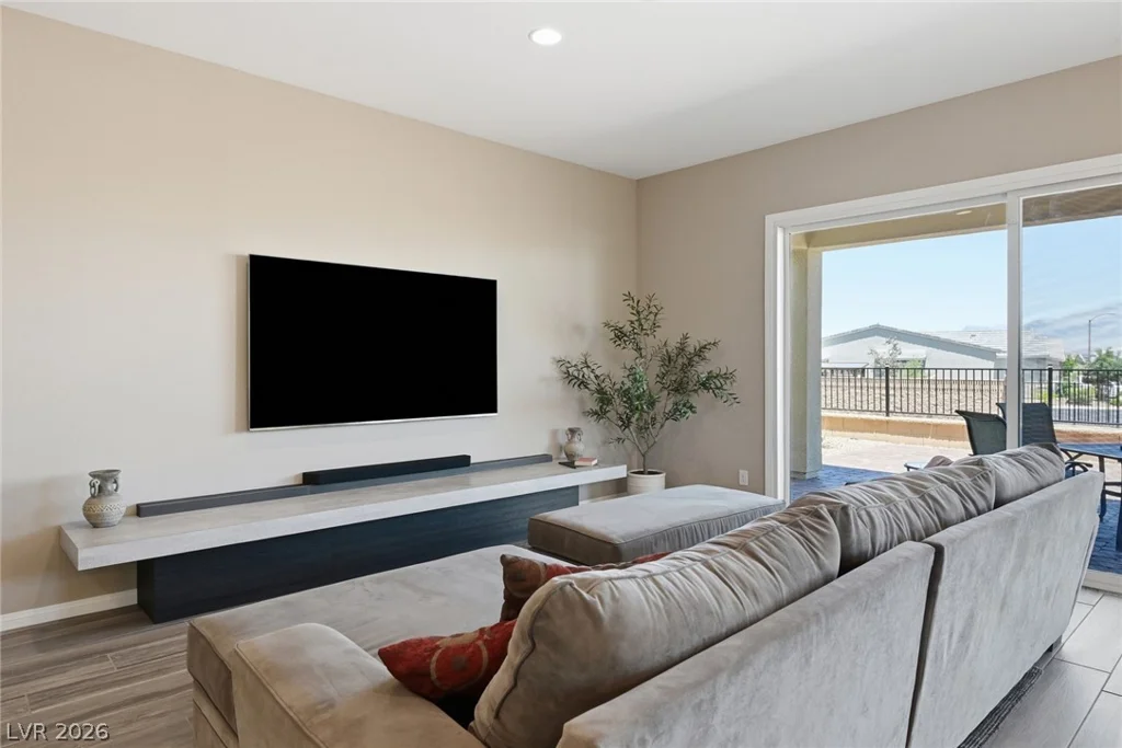 10202 Millholm, Las Vegas, NV 89166