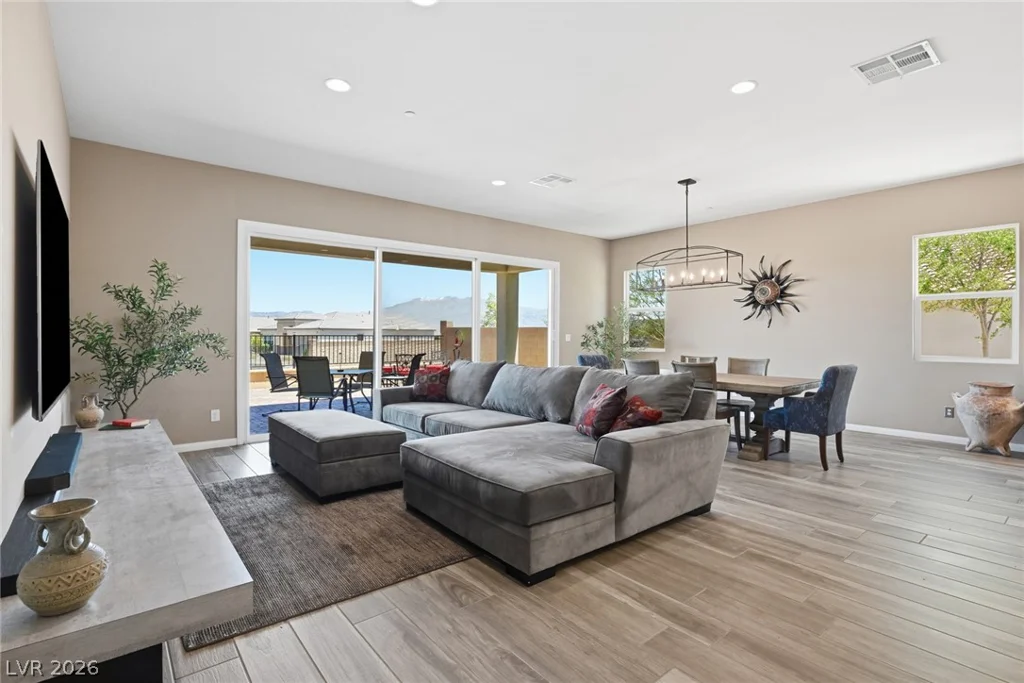 10202 Millholm, Las Vegas, NV 89166