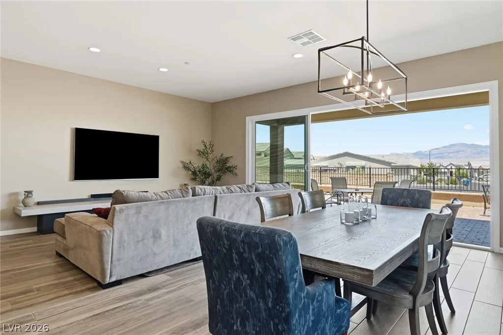 10202 Millholm, Las Vegas, NV 89166