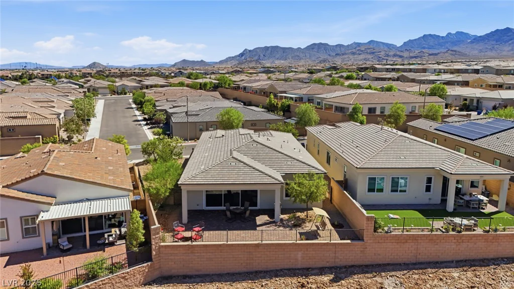 10202 Millholm, Las Vegas, NV 89166