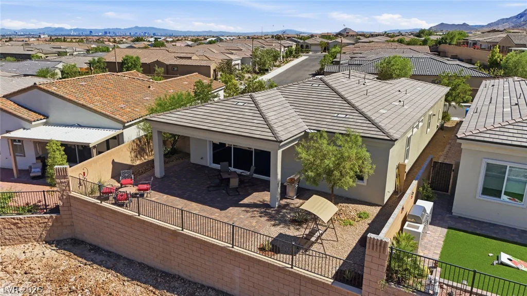 10202 Millholm, Las Vegas, NV 89166