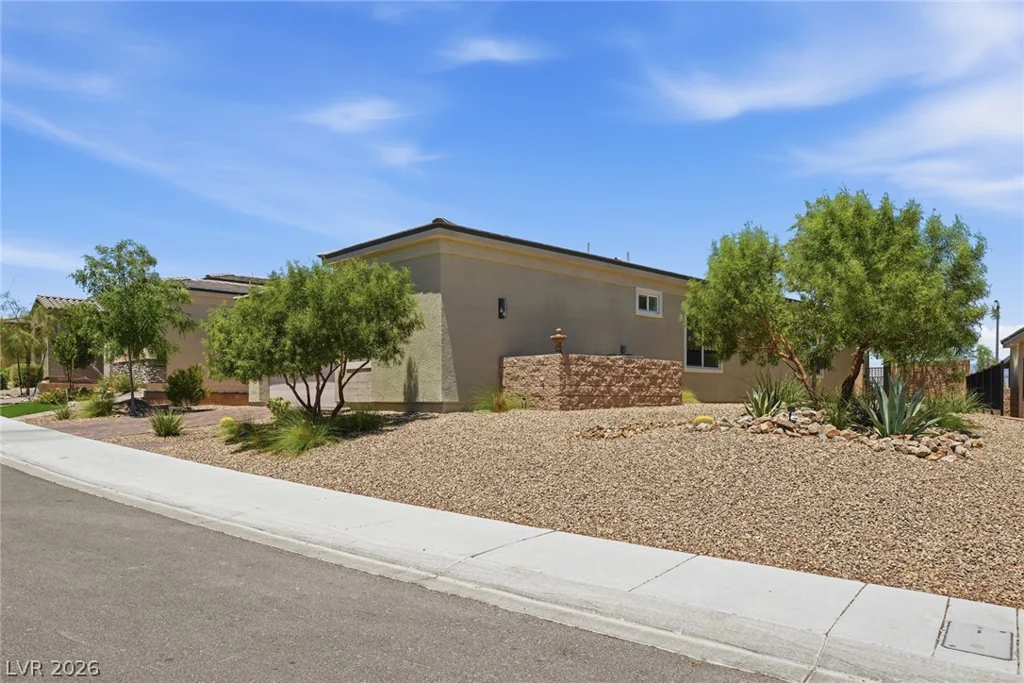 10202 Millholm, Las Vegas, NV 89166