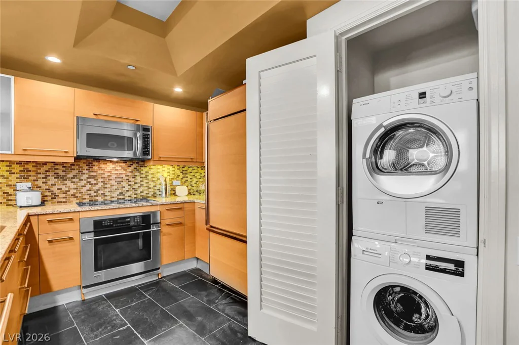322 Karen, Las Vegas, NV 89109