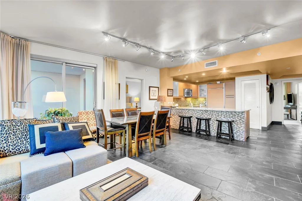 322 Karen, Las Vegas, NV 89109