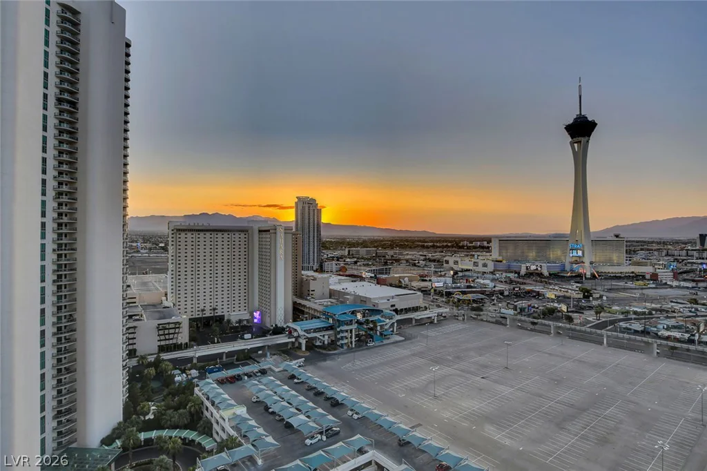 322 Karen, Las Vegas, NV 89109