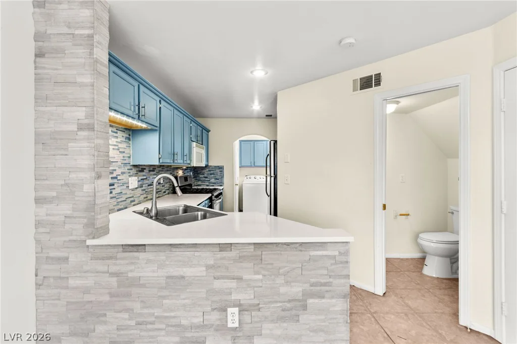 903 Twinkling Sky, Henderson, NV 89015