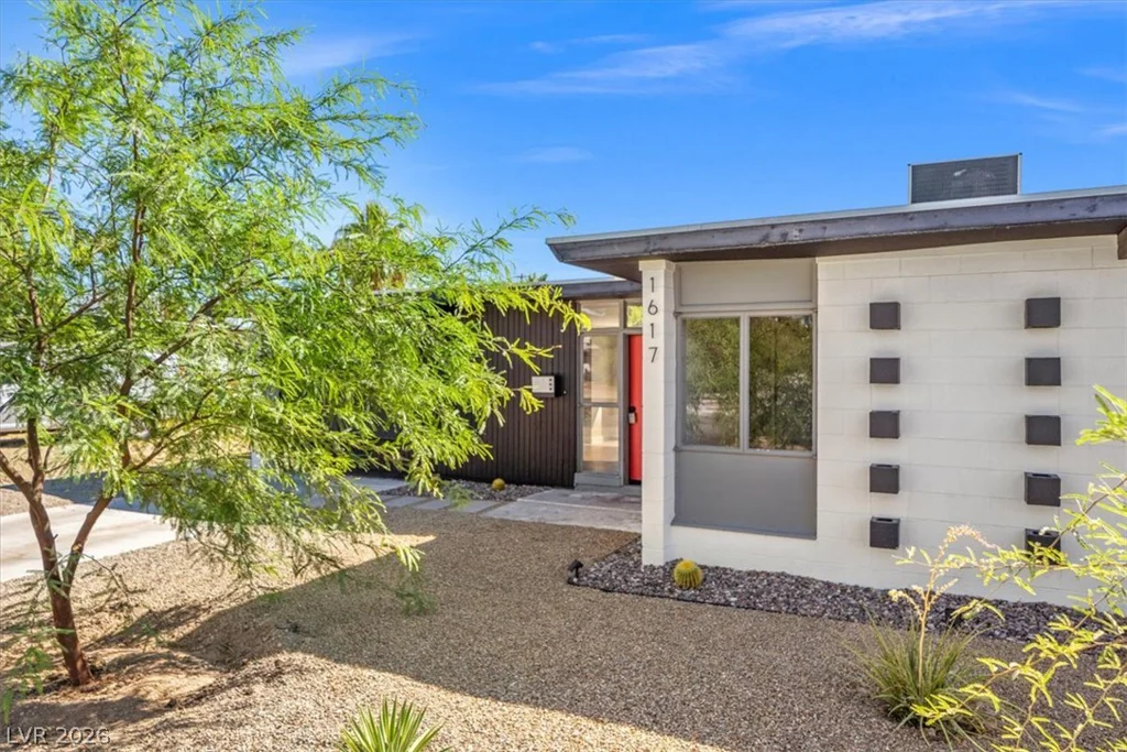 1617 Hartke, Las Vegas, NV 89104