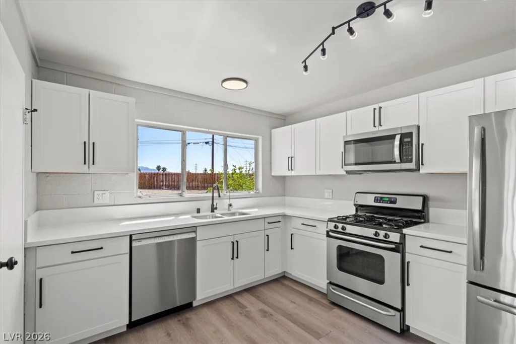 1617 Hartke, Las Vegas, NV 89104