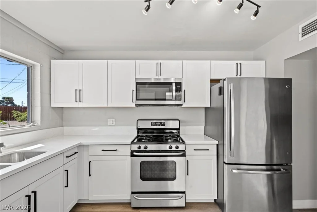1617 Hartke, Las Vegas, NV 89104