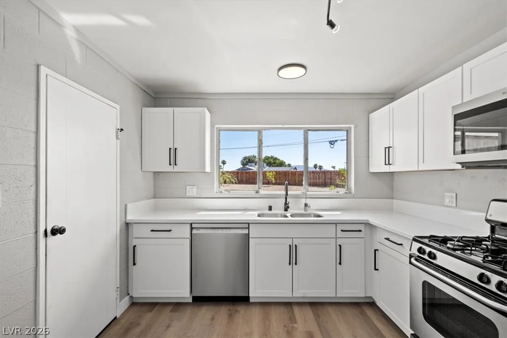 1617 Hartke, Las Vegas, NV 89104