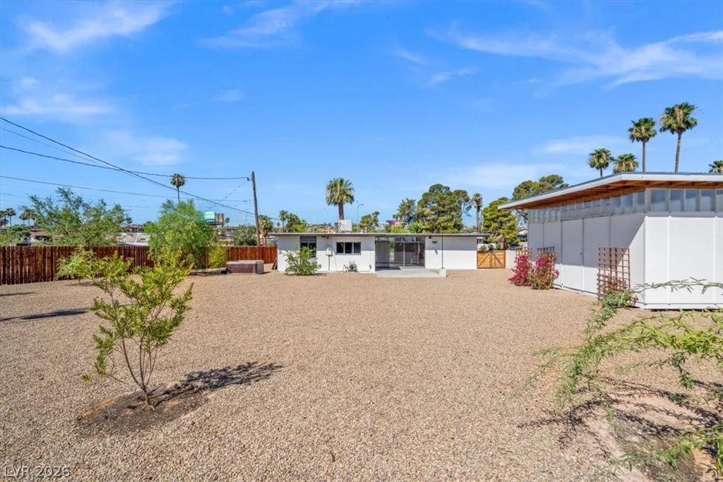 1617 Hartke, Las Vegas, NV 89104