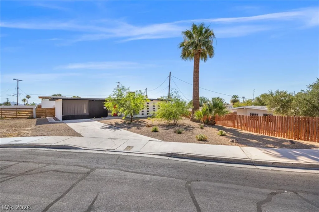 1617 Hartke, Las Vegas, NV 89104