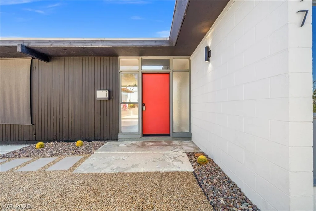 1617 Hartke, Las Vegas, NV 89104